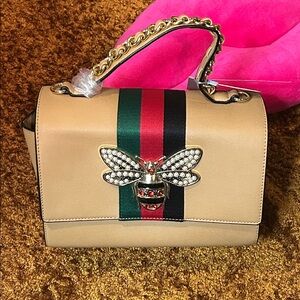 Elegant Tan Shoulder Bag with Bee Accent
